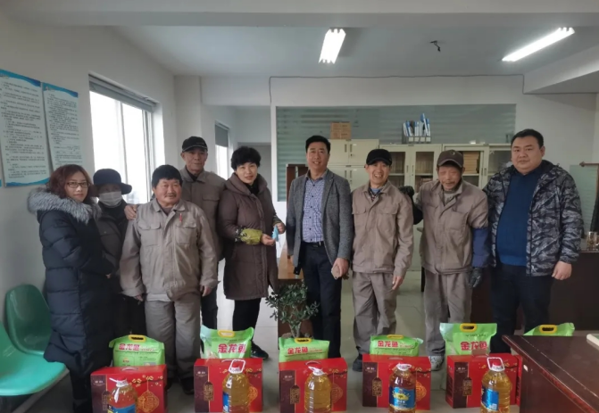 嘉兴市重庆商会党支部开展留“嘉”过年慰问活动