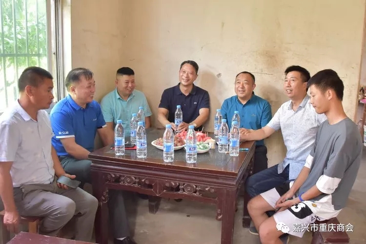 我商会积极帮扶困难移民大学生